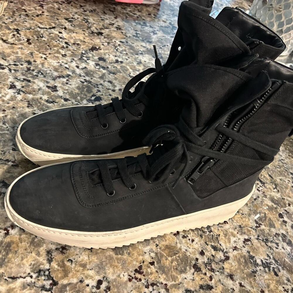 FEAR OF GOD MILITARY BOOT, Mens, size 44 Like new
